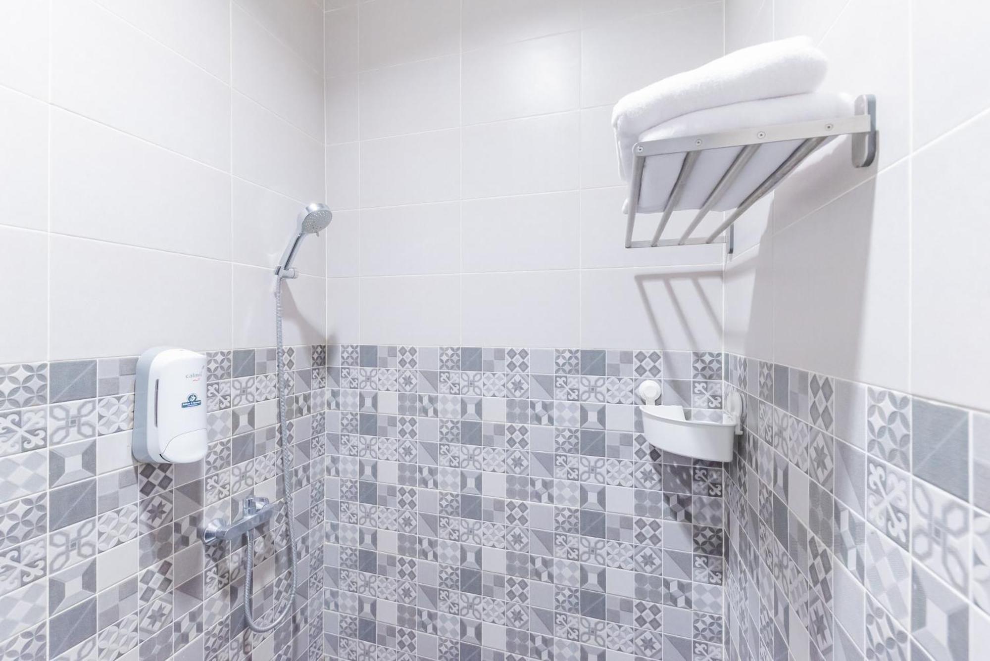 Urbanview Darmo Residence Bandung Dış mekan fotoğraf