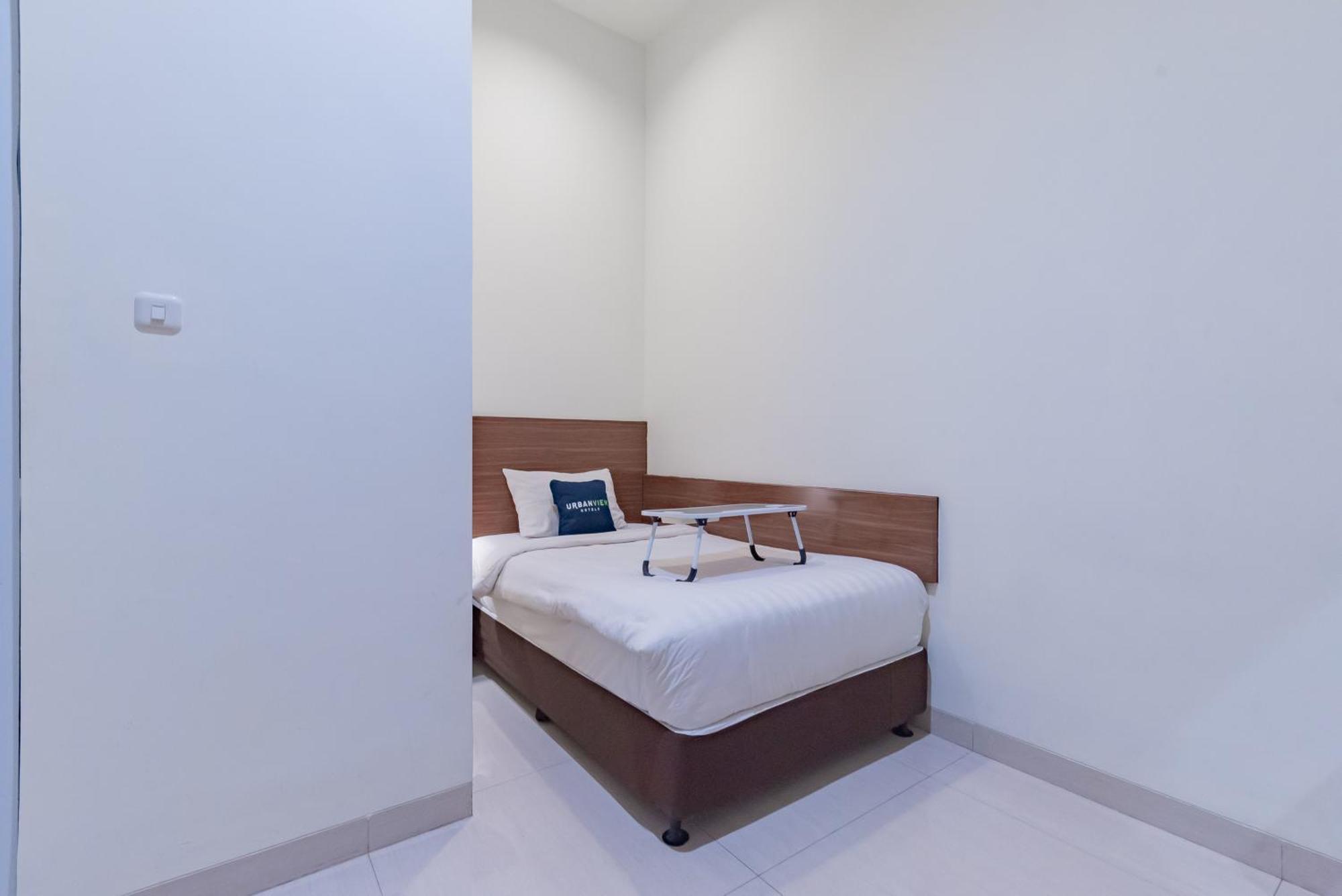 Urbanview Darmo Residence Bandung Dış mekan fotoğraf