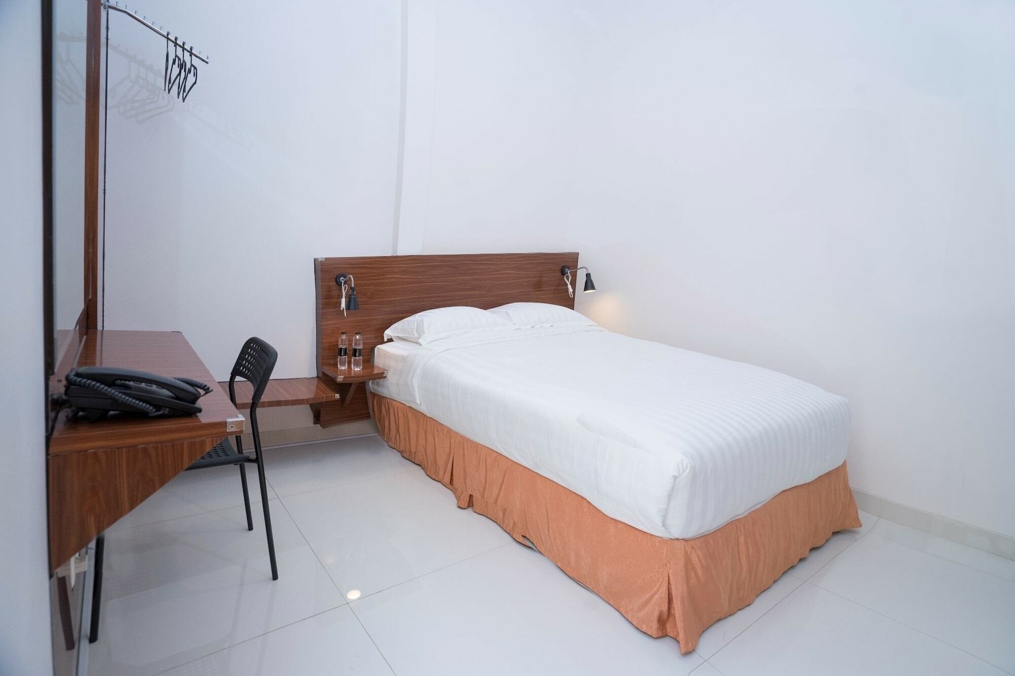 Urbanview Darmo Residence Bandung Dış mekan fotoğraf